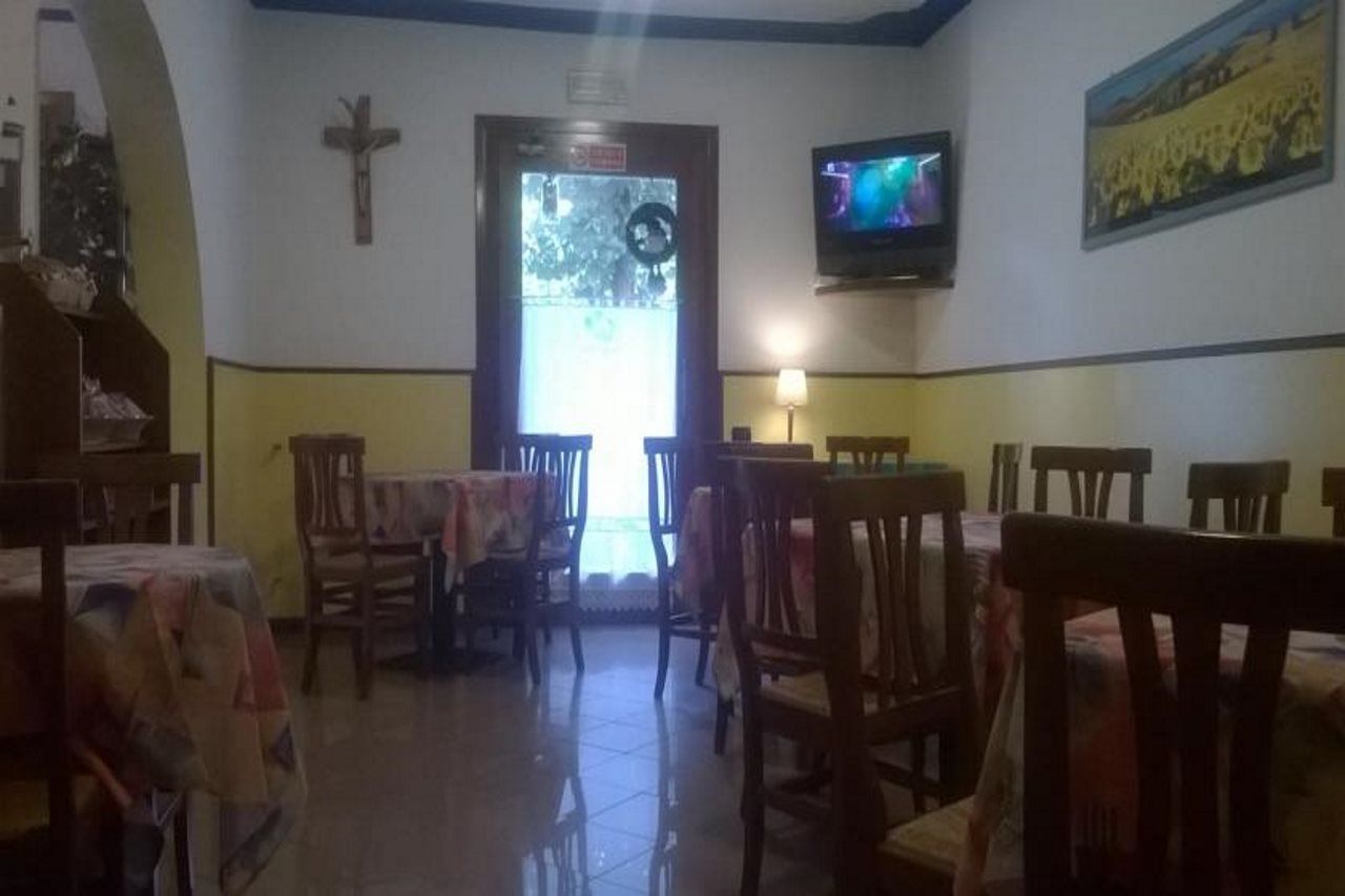 拉帕西加塔酒店 代森扎诺-德尔加达 外观 照片